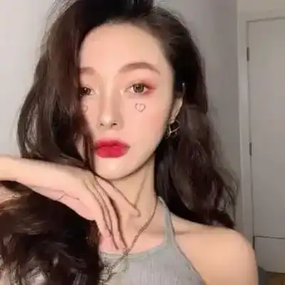 周蔚